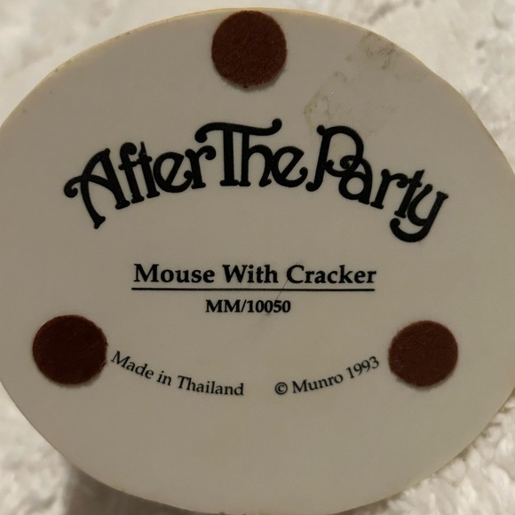 Munro-After The Party “Mouse With Cracker” Vintage Collectible figurine - Picture 4 of 5